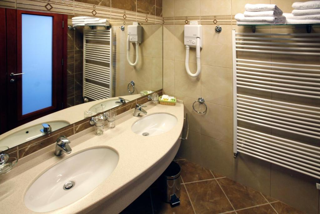 Hotel Savus Slavonski Brod Eksteriør billede